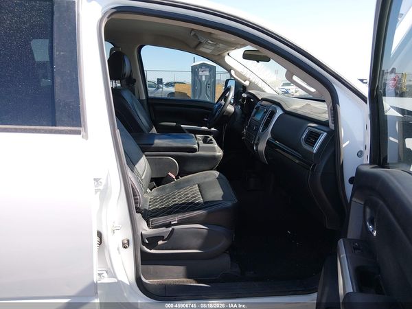 2019 NISSAN TITAN SV — I5