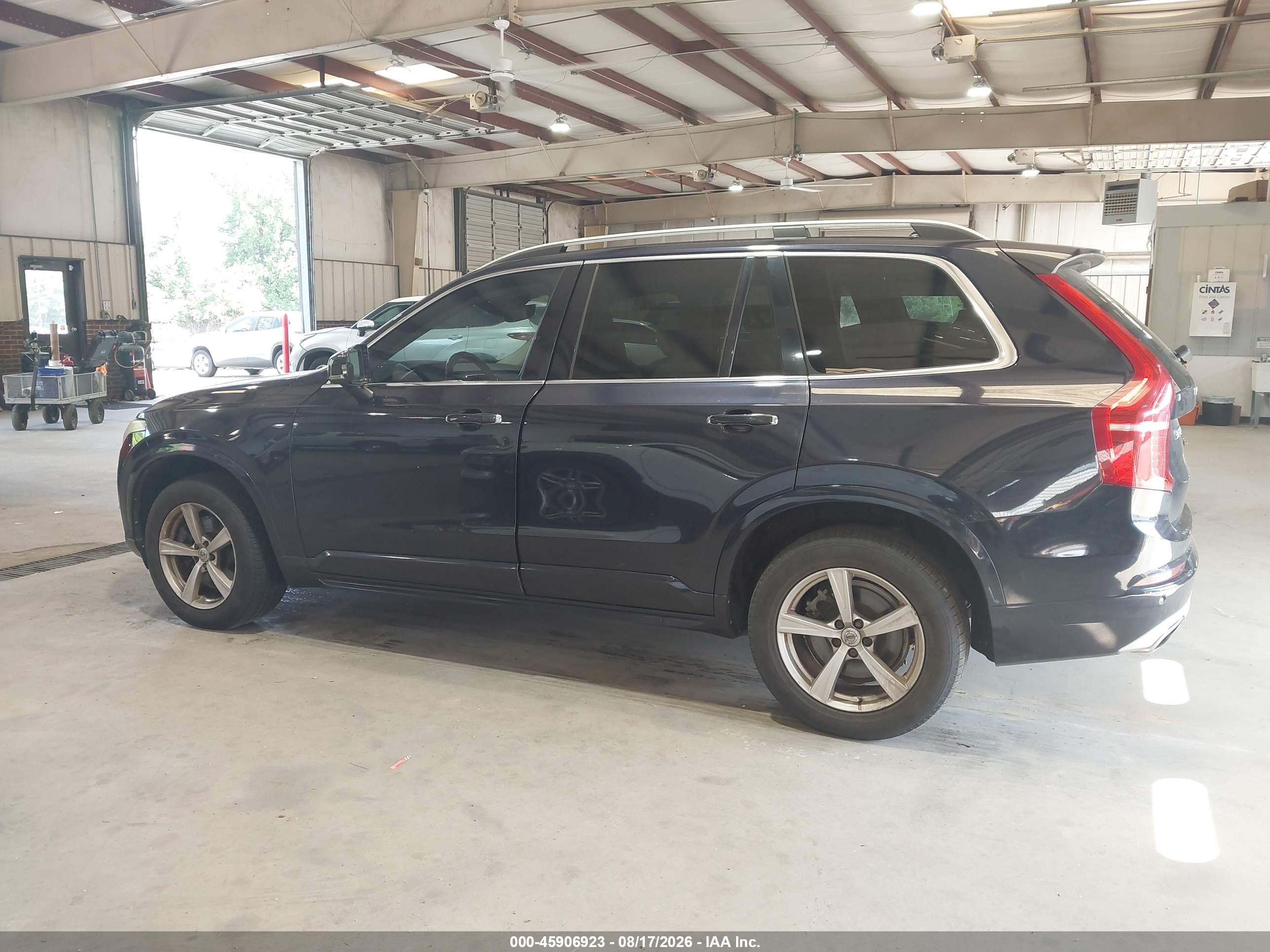 2016 VOLVO XC90 T5 MOMENTUM