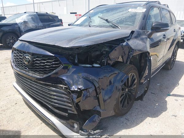 2023 TOYOTA HIGHLANDER XSE