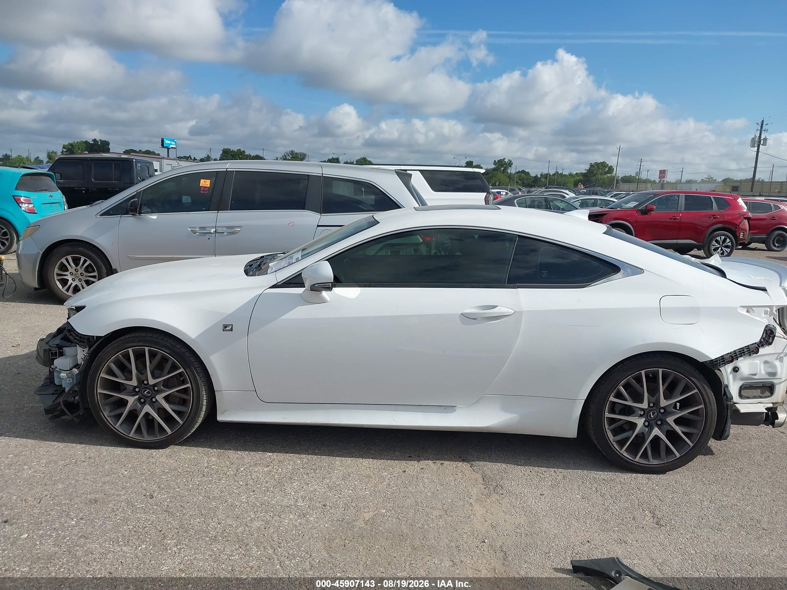 2017 LEXUS RC 200T
