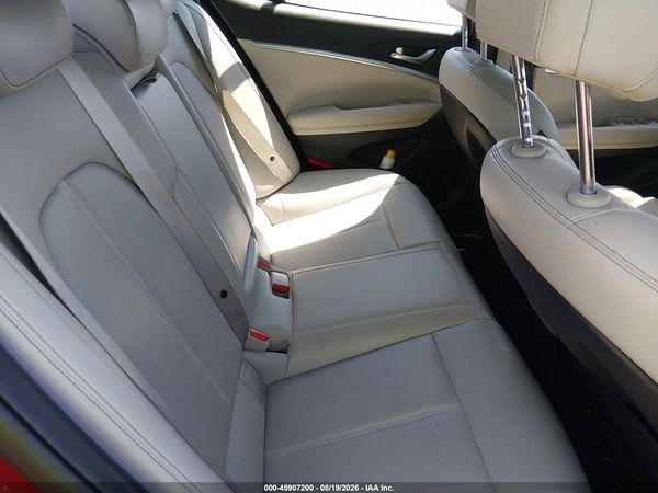 2023 GENESIS G70 2.0T RWD