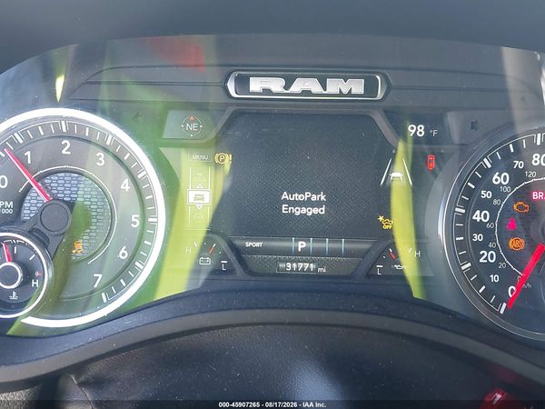 2025 RAM 1500 BIG HORN  4X2 5'7 BOX