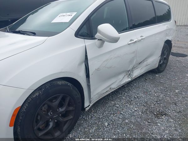 2018 CHRYSLER PACIFICA TOURING L — I6