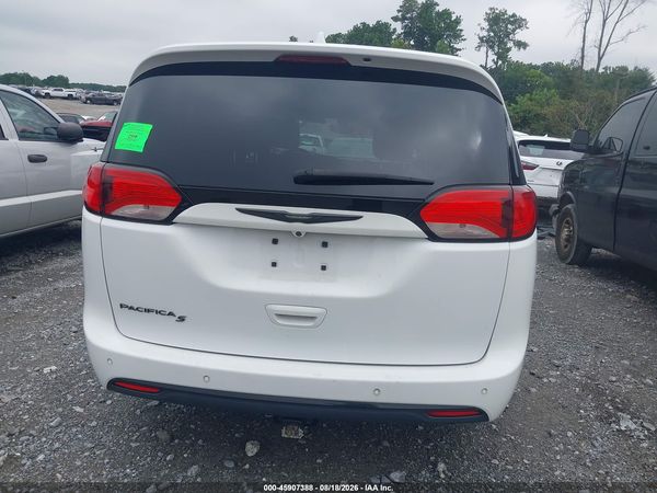 2018 CHRYSLER PACIFICA TOURING L — I119