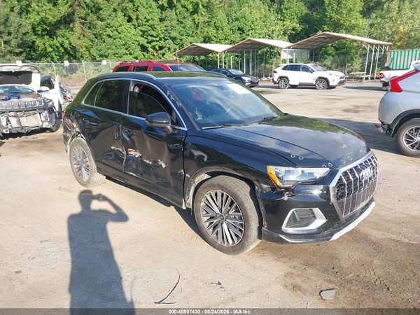 2022 AUDI Q3 — I1