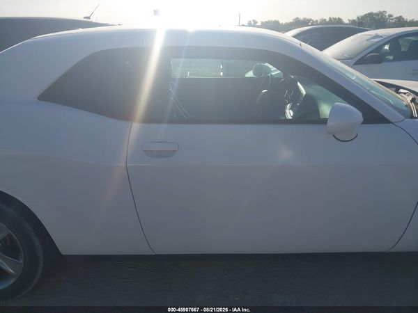 2017 DODGE CHALLENGER SXT