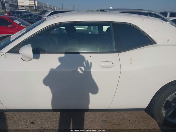 2017 DODGE CHALLENGER SXT