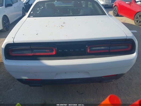 2017 DODGE CHALLENGER SXT