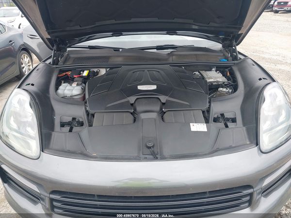 2019 PORSCHE CAYENNE S