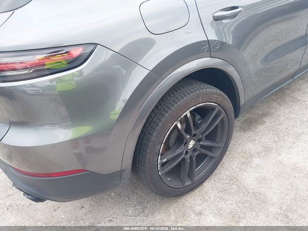 2019 PORSCHE CAYENNE S