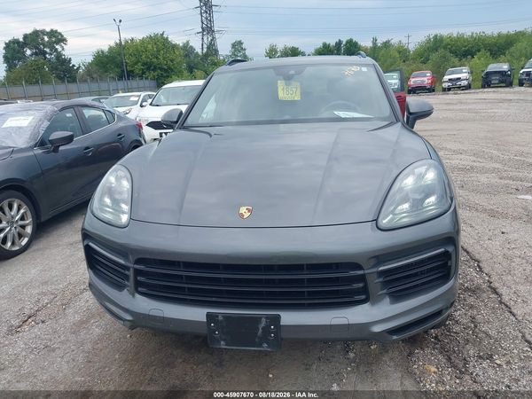 2019 PORSCHE CAYENNE S