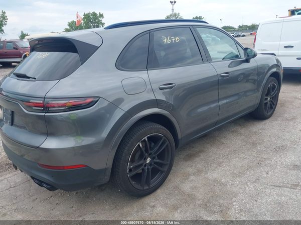 2019 PORSCHE CAYENNE S