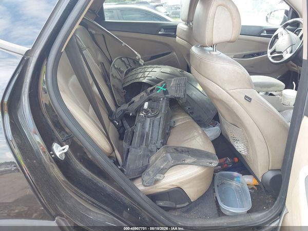2017 HYUNDAI TUCSON SE PLUS