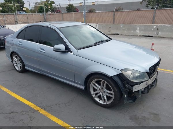 2013 MERCEDES-BENZ C 250 SPORT