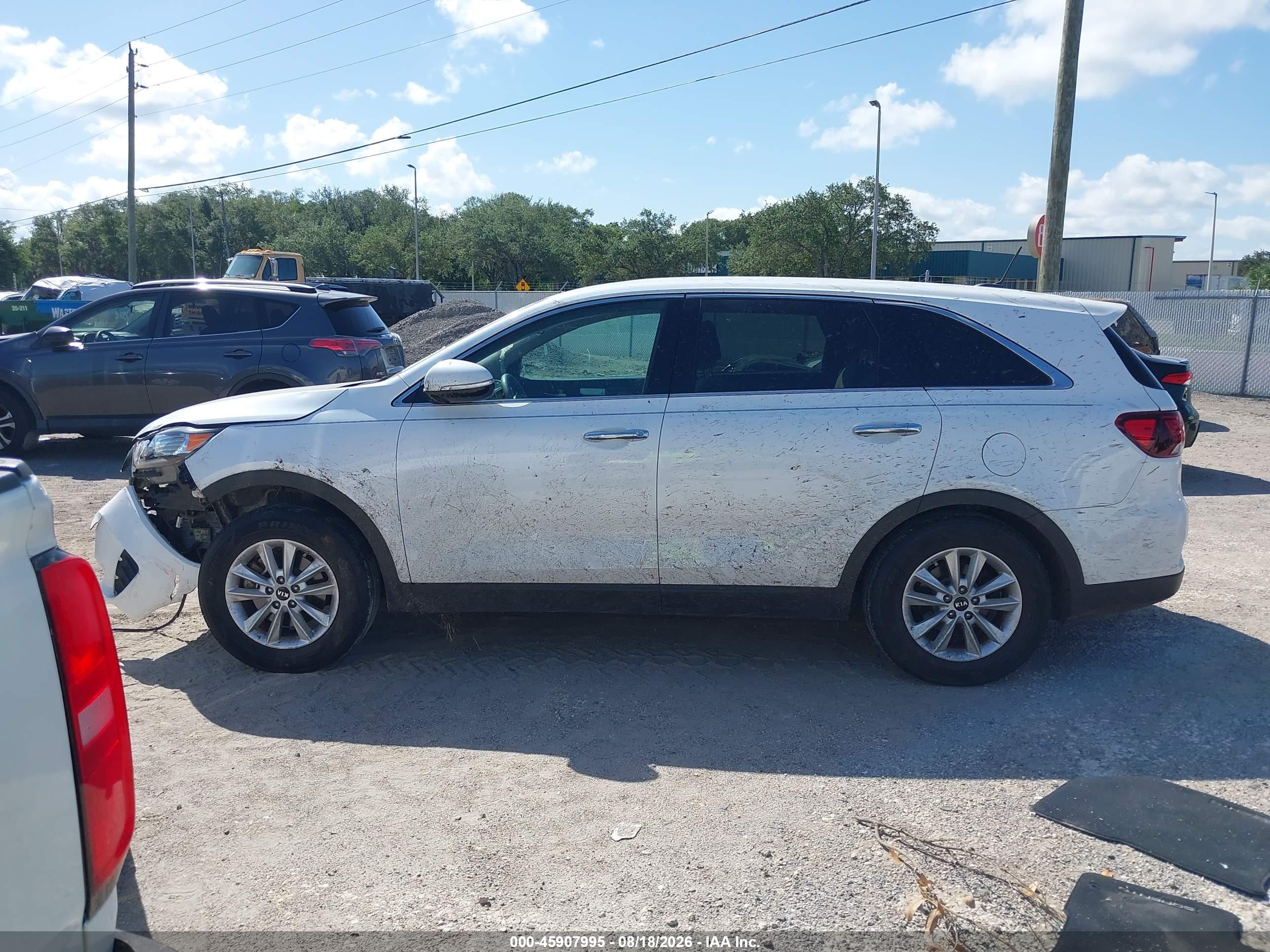 2019 KIA SORENTO 2.4L LX