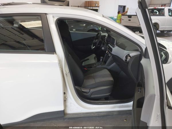 2020 HYUNDAI KONA SE