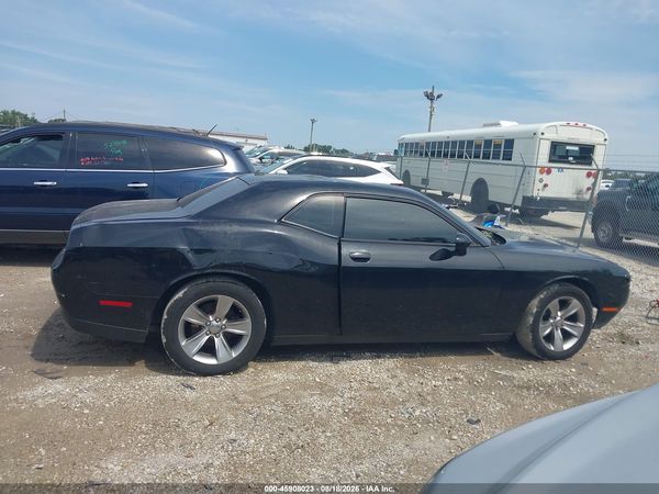 2016 DODGE CHALLENGER SXT
