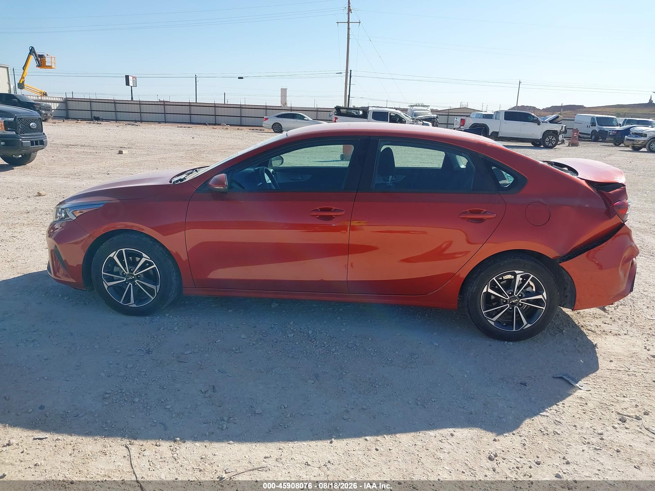2023 KIA FORTE LXS