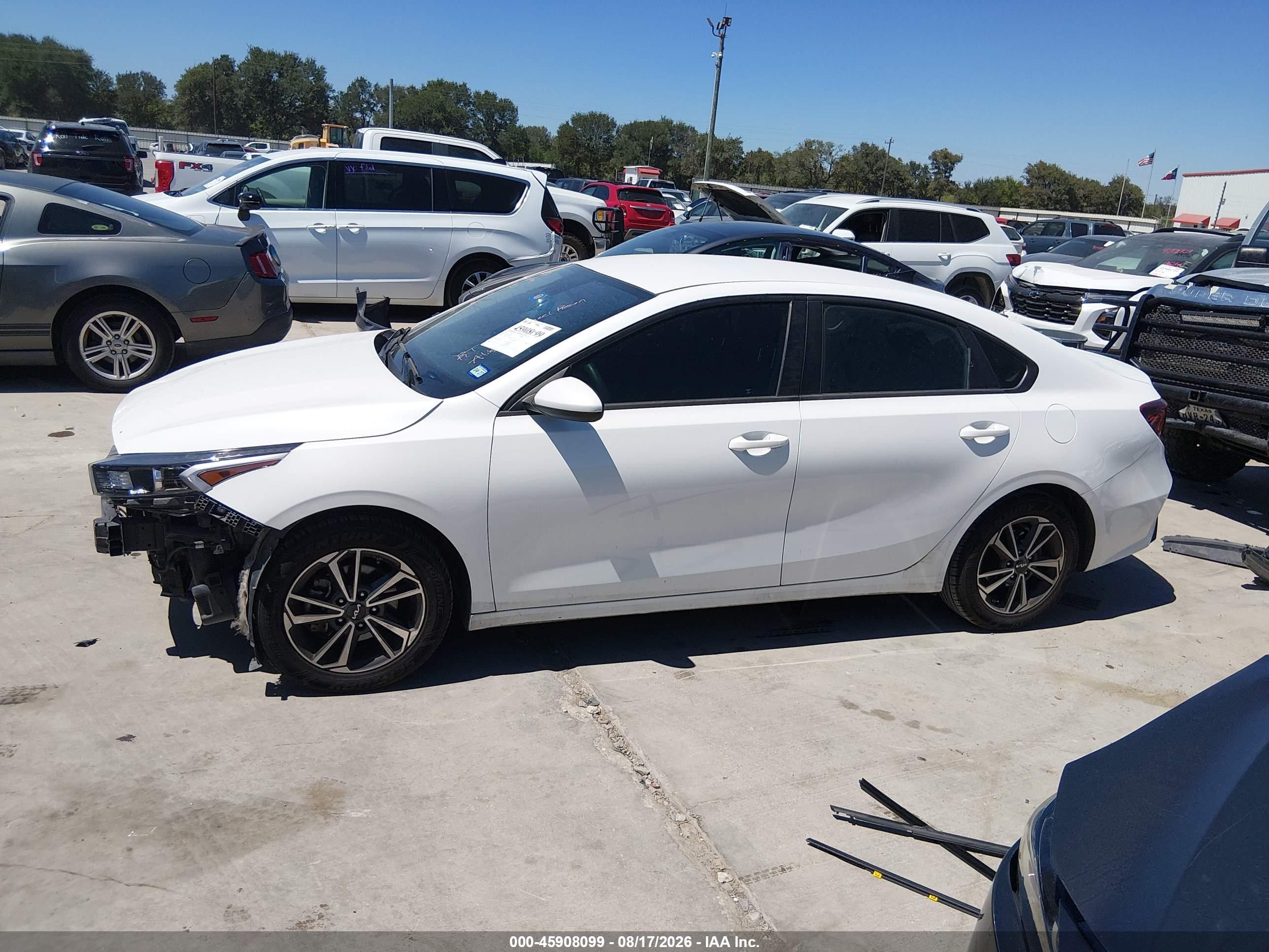 2024 KIA FORTE LXS