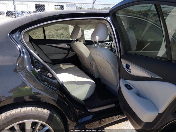 2022 INFINITI Q50 LUXE AWD