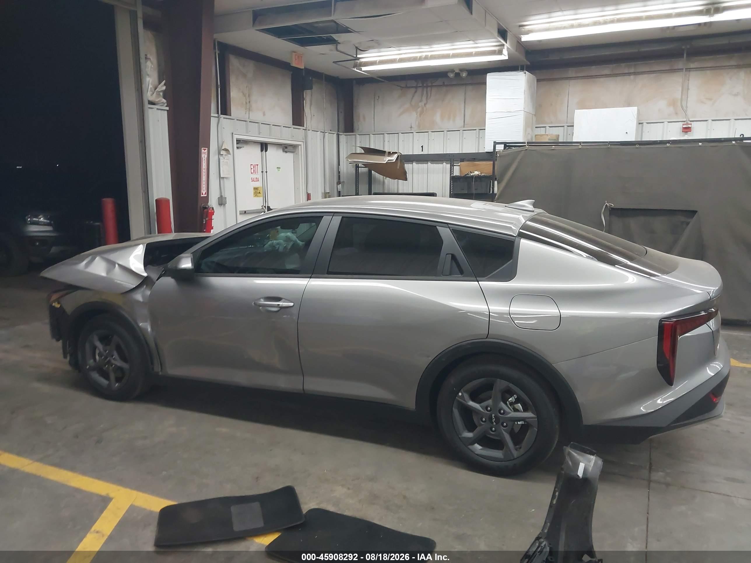2026 KIA K4 LXS