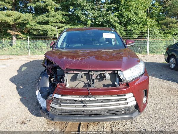 2019 TOYOTA HIGHLANDER XLE