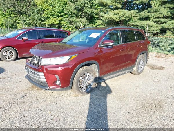 2019 TOYOTA HIGHLANDER XLE