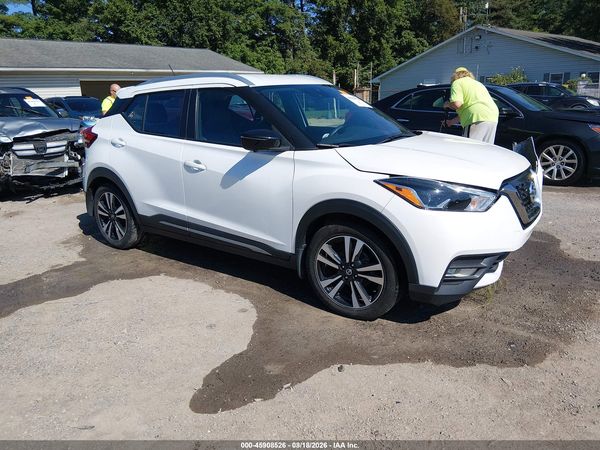 2020 NISSAN KICKS SR XTRONIC CVT — I1