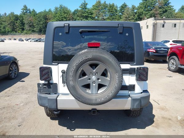 2017 JEEP WRANGLER UNLIMITED SAHARA 4X4