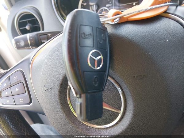 2016 MERCEDES-BENZ METRIS