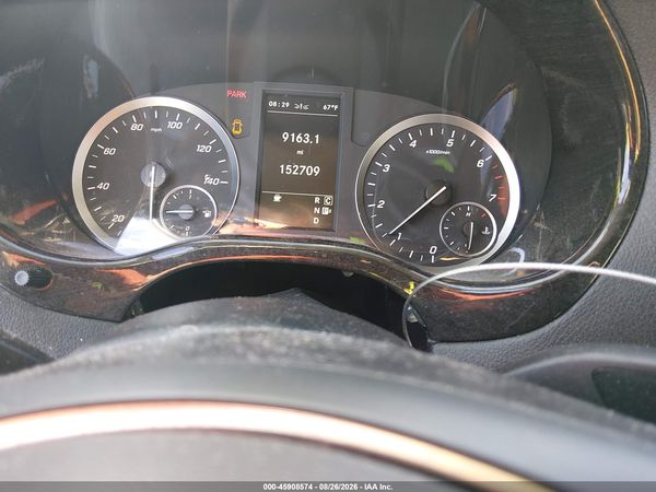 2016 MERCEDES-BENZ METRIS