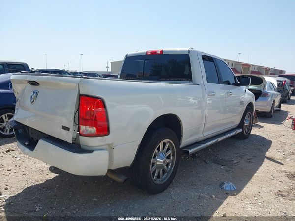 2017 RAM 1500 SLT  4X2 6'4 BOX