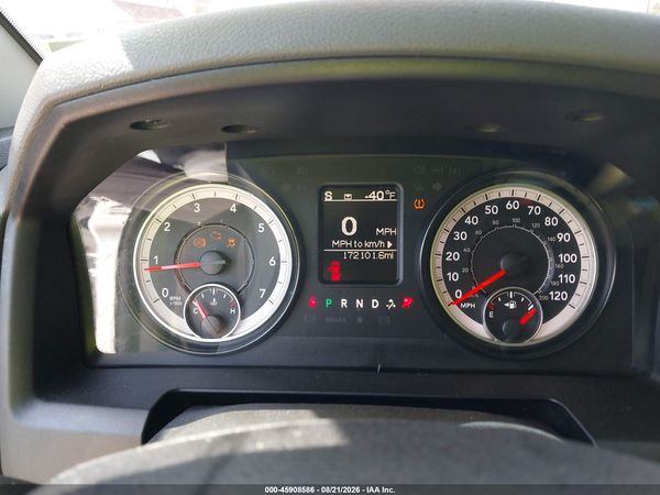 2017 RAM 1500 SLT  4X2 6'4 BOX