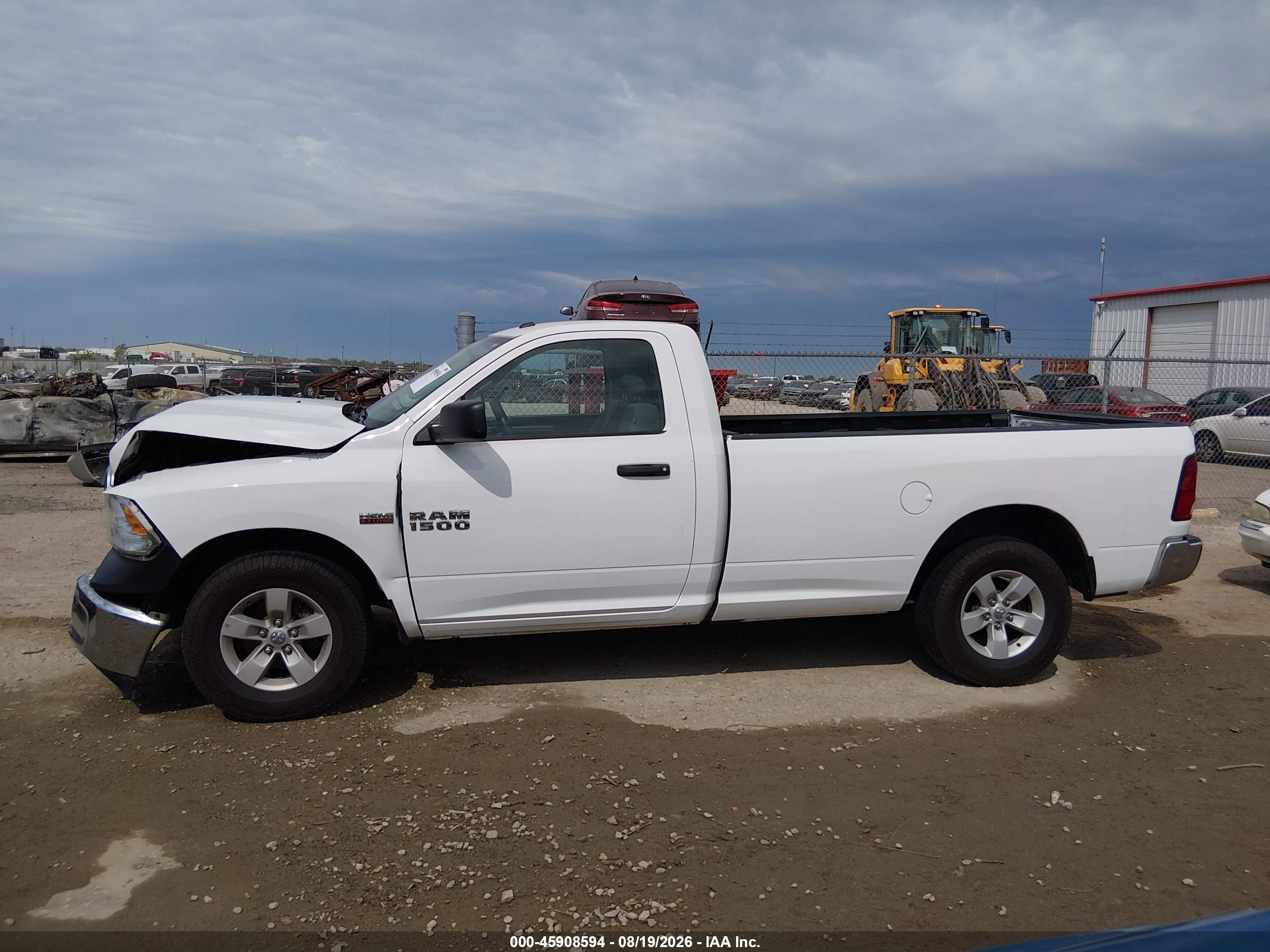 2018 RAM 1500 TRADESMAN  4X2 8' BOX