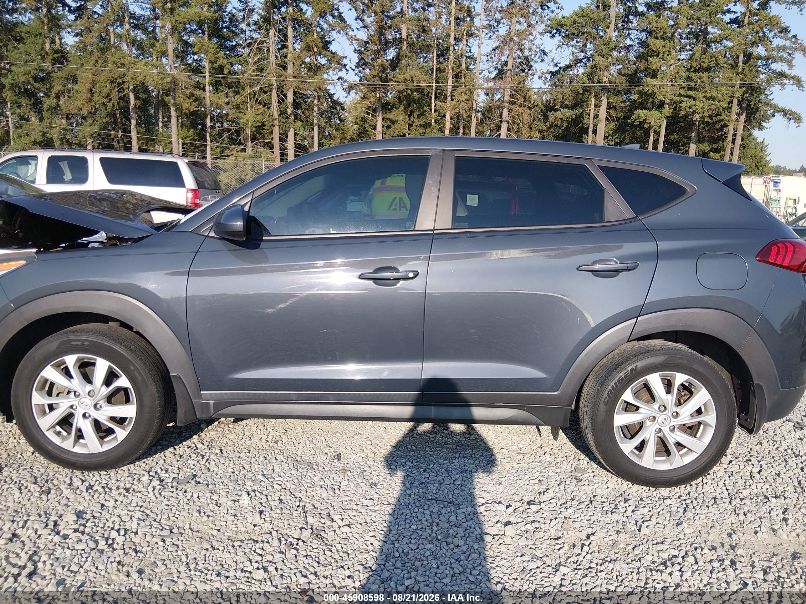 2020 HYUNDAI TUCSON SE