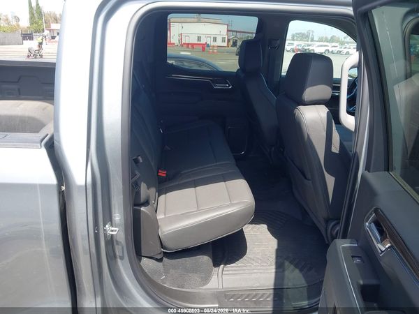 2026 CHEVROLET SILVERADO 1500 — I8