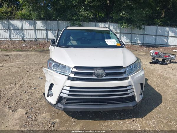 2018 TOYOTA HIGHLANDER XLE