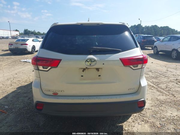 2018 TOYOTA HIGHLANDER XLE
