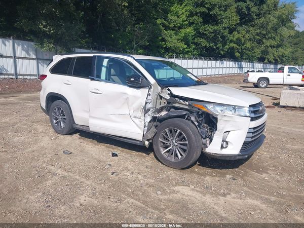2018 TOYOTA HIGHLANDER XLE