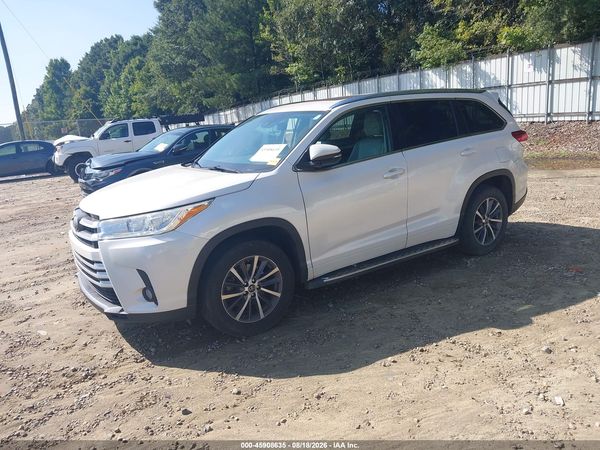 2018 TOYOTA HIGHLANDER XLE