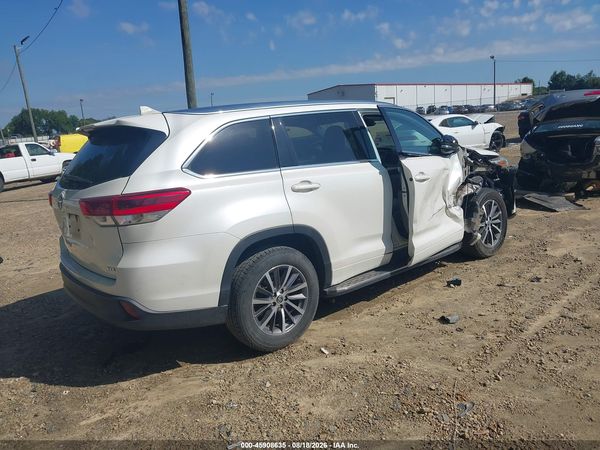 2018 TOYOTA HIGHLANDER XLE