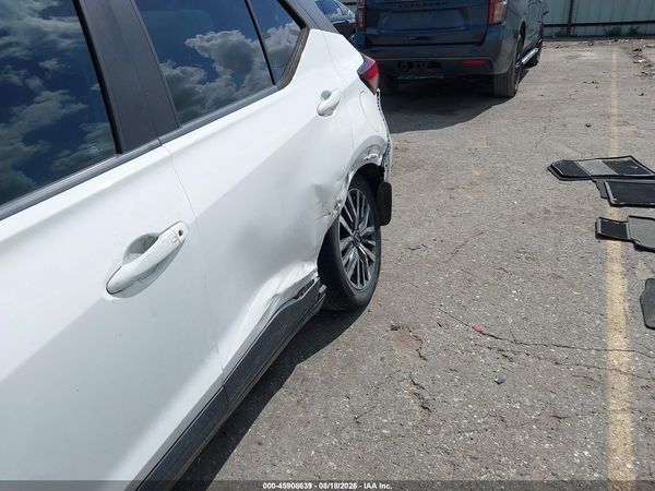 2022 NISSAN KICKS SV XTRONIC CVT