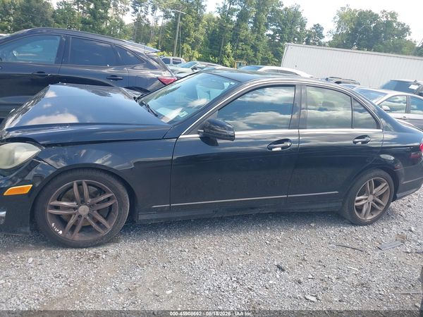 2013 MERCEDES-BENZ C 300 SPORT 4MATIC