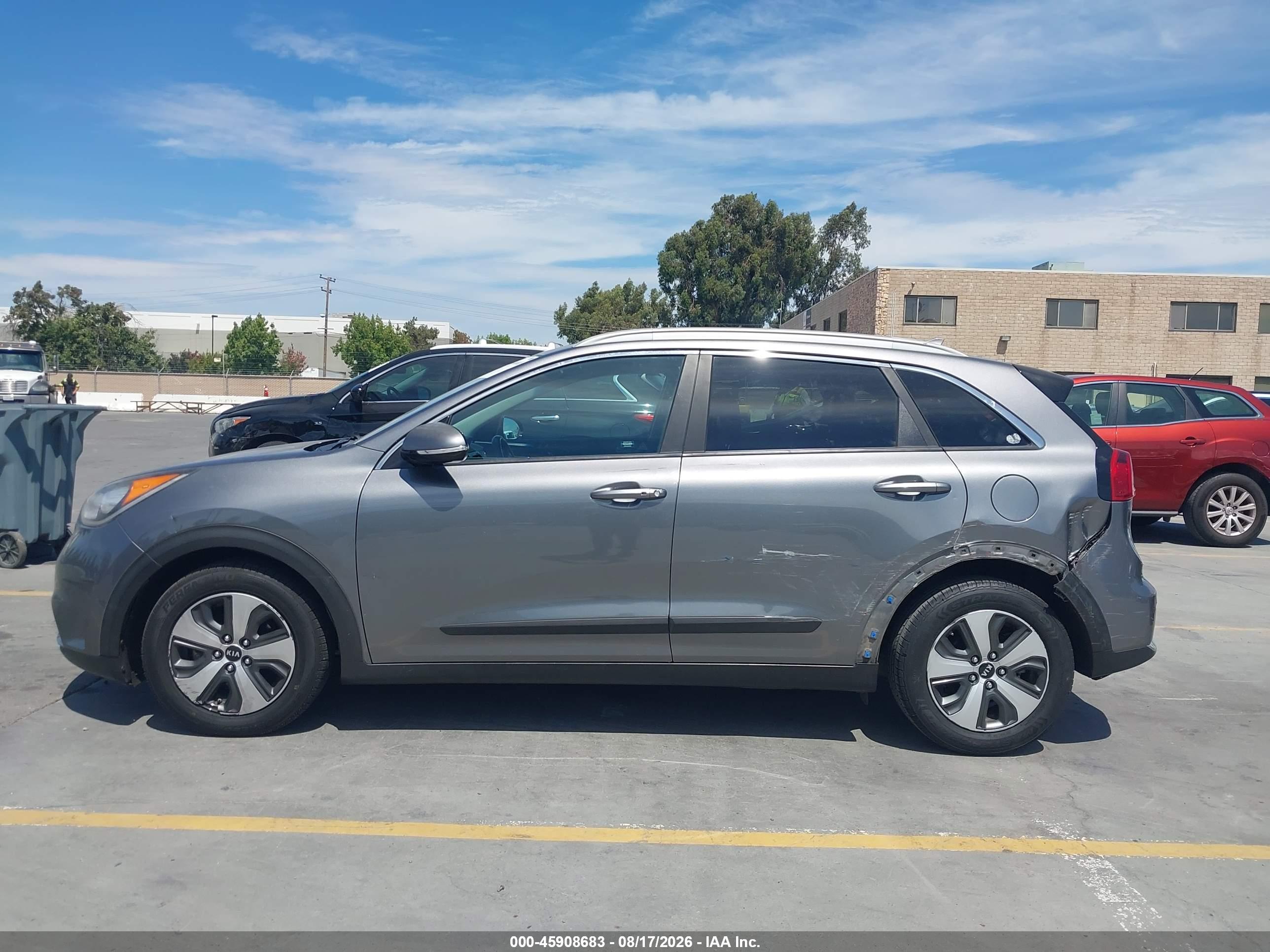 2017 KIA NIRO EX
