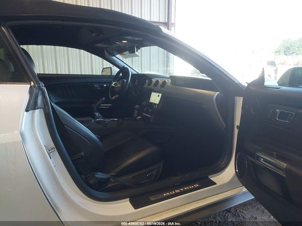 2017 FORD MUSTANG ECOBOOST PREMIUM — I5