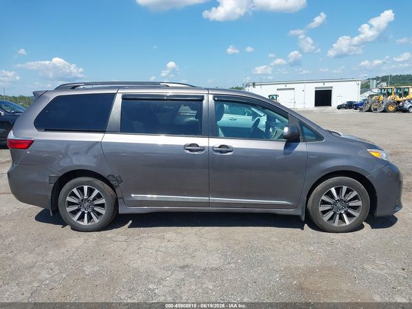 2020 TOYOTA SIENNA LE