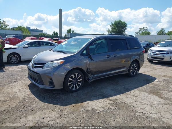 2020 TOYOTA SIENNA LE