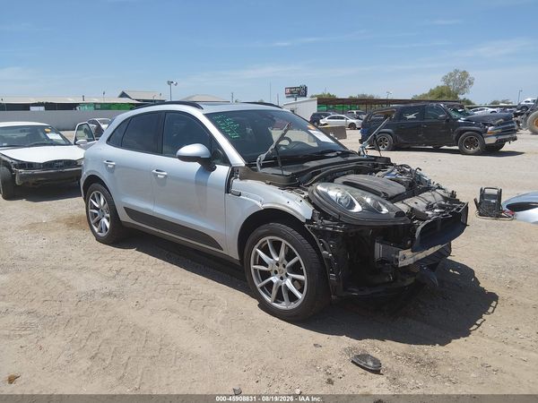 2018 PORSCHE MACAN