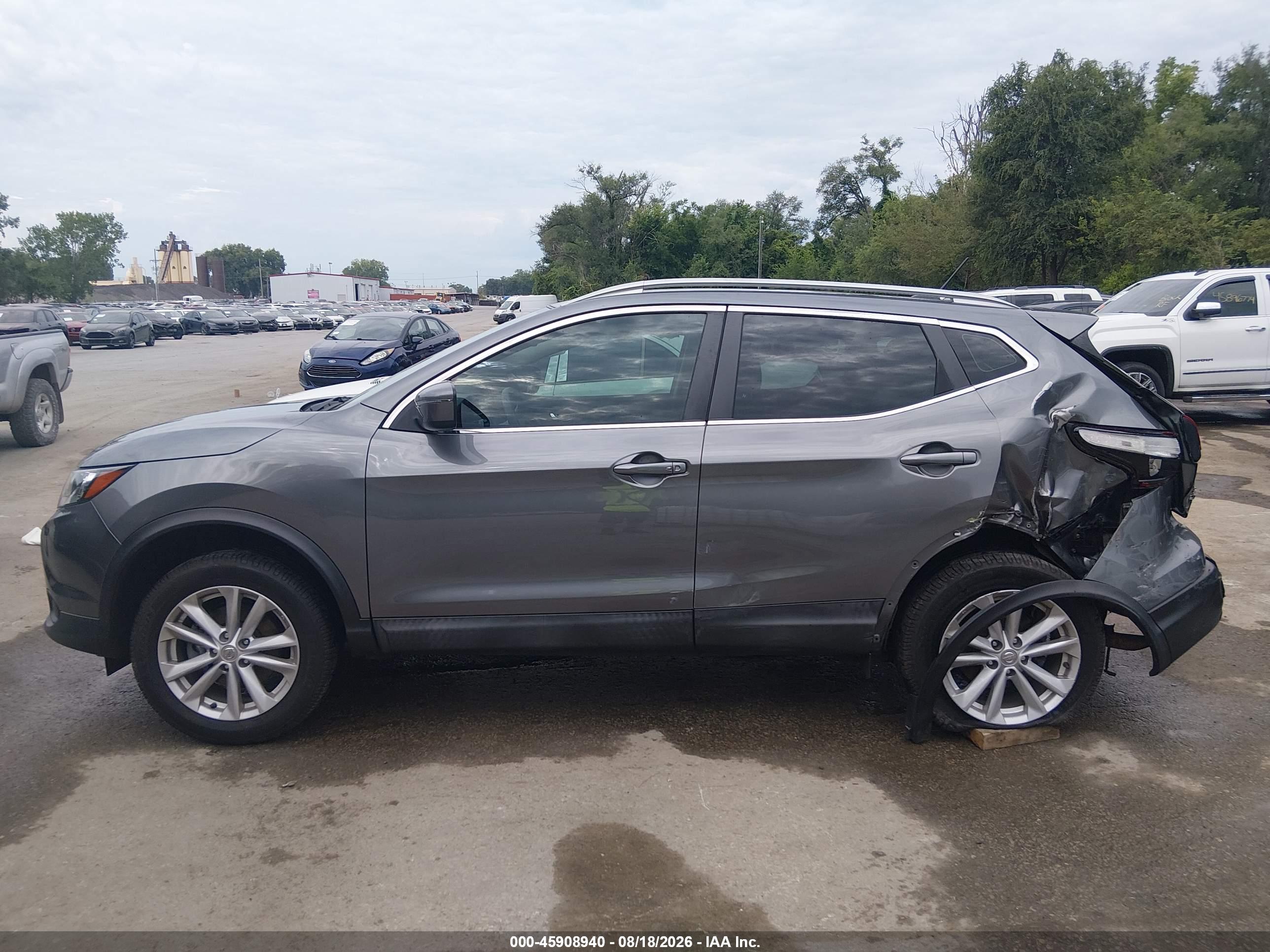 2018 NISSAN ROGUE SPORT SV