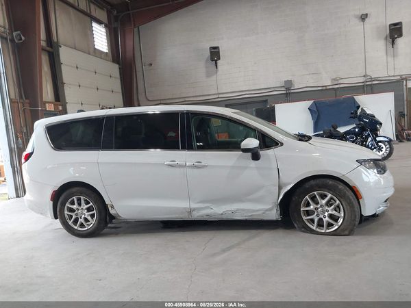 2023 CHRYSLER VOYAGER LX — I116